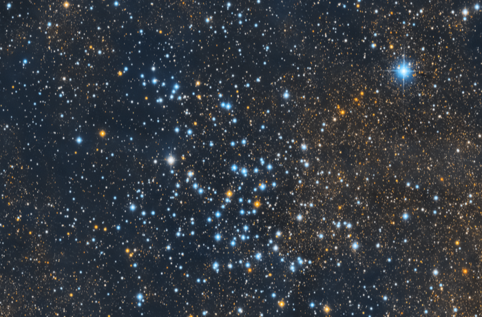 Messier 23 – nyílthalmaz a Nyilas csillagképben